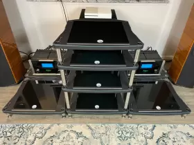 Bassocontinuo 2.0 Accordion Reference Level Hi-fi Shelf Rack