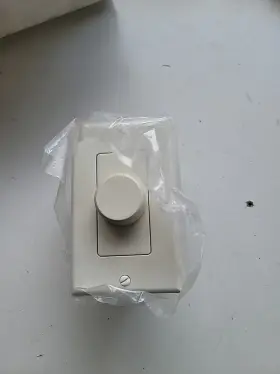 364769-03 LEGRAND Wall Speaker Volume Control