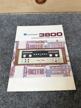 3194-116 MARANTZ Stereo Preamplifier Brochure