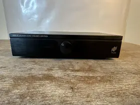 760514005334 NILES Audio Stereo Table Top Volume Control