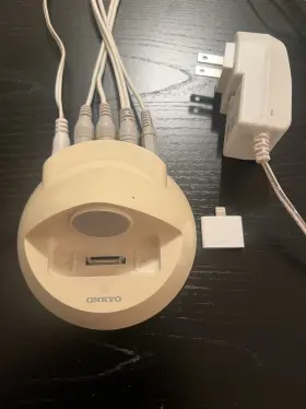 DSA1 ONKYO Interactive Dock Lightening