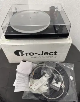 120097825087 PRO-JECT Turntable Audiophile Belt Drive Record