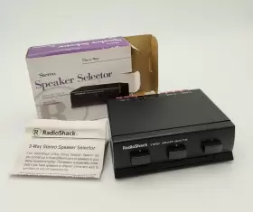400-0240 RADIOSHACK Stereo Speaker Selector Theater