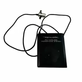 32-1221A REALISTIC Fm Wireless Microphone