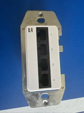 CA4-WP RUSSOUND Wall Port Multizone Controller Unit