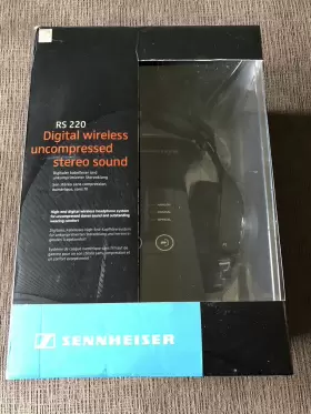 044156017556 SENNHEISER Box Digital Wireless Headphone